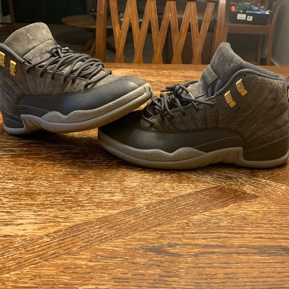 Grey Jordan 12 - Picture 2 of 3